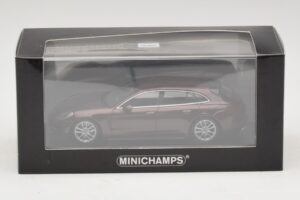 Porsche Panamera 971 Sport Turismo 4S Rot Minichamps 1:43 410066110 Metall — Bild 5 von 5