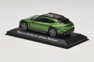 Porsche Taycan Turbo S Cross Turismo Grün Minichamps 1:43 WAP0207830M003 Metall — Bild 3 von 5