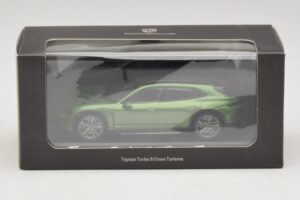 Porsche Taycan Turbo S Cross Turismo Grün Minichamps 1:43 WAP0207830M003 Metall — Bild 5 von 5