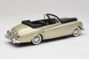 Rolls-Royce Silver Cloud II Silber Solido 1:18 8006 Metall — Bild 2 von 6