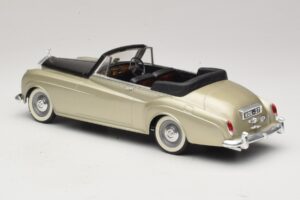 Rolls-Royce Silver Cloud II Silber Solido 1:18 8006 Metall — Bild 5 von 6
