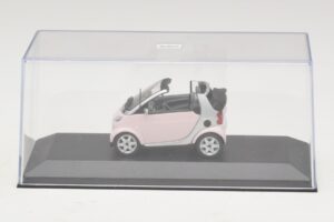 Smart Fortwo 450 Cabrio Weiß Legally Blonde 2 Ersatzkarton Minichamps 1:43 402173900-R1 Metall — Bild 4 von 5