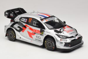 Toyota GR Yaris Rally1 #17 S. Ogier / V. Landais Rally Portugal Winner 2025 IXO 1:18 18RMC250A Metall — Bild 4 von 6
