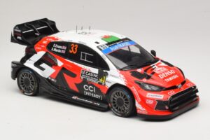 Toyota GR Yaris Rally1 #33 E. Evans / S. Martin Rally Monte Carlo 2026 IXO 1:18 18RMC269B Metall — Bild 4 von 6