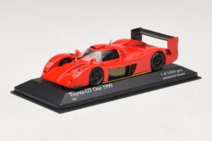 Toyota GT-One TS020 Street Rot Minichamps 1:43 433991603 Metall — Bild 2 von 5
