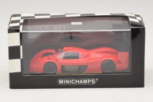 Toyota GT-One TS020 Street Rot Minichamps 1:43 433991603 Metall — Bild 5 von 5