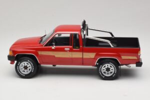 Toyota Hilux N50 Xtra Cab 4x4 Rot KK-Scale 1:18 KKDC181562 Metall — Bild 3 von 6