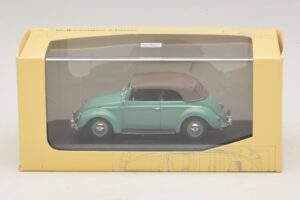 Volkswagen 1200 Cabriolet Stoffverdeck Grün Minichamps 1:43 430052042 Metall — Bild 5 von 5