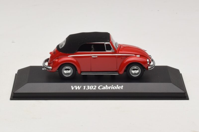 Volkswagen 1302 Cabriolet Rot Maxichamps 1:43 940055031 Metall