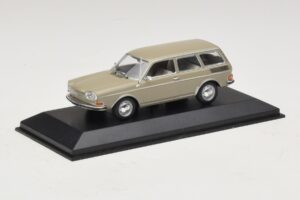 Volkswagen 411 LE Variant Savanna Beige Minichamps 1:43 400051114 Metall — Bild 2 von 5