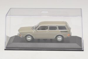 Volkswagen 411 LE Variant Savanna Beige Minichamps 1:43 400051114 Metall — Bild 4 von 5