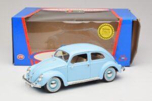 Volkswagen Käfer Blau Bburago 1:18 3381 Metall — Bild 8 von 8