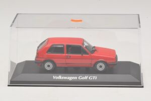 Volkswagen Golf GTI Mk2 Rot Maxichamps 1:43 940054121 Metall — Bild 4 von 5
