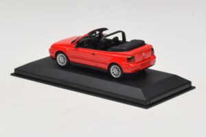 Volkswagen Golf Mk4 Cabriolet Rot Händler-Edition Minichamps 1:43 GOLF006 Metall — Bild 3 von 5