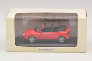 Volkswagen Golf Mk4 Cabriolet Rot Händler-Edition Minichamps 1:43 GOLF006 Metall — Bild 5 von 5