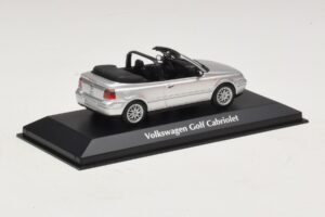 Volkswagen Golf Mk4 Cabriolet Silber Maxichamps 1:43 940058331 Metall — Bild 2 von 5