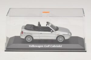Volkswagen Golf Mk4 Cabriolet Silber Maxichamps 1:43 940058331 Metall — Bild 4 von 5