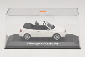 Volkswagen Golf Mk4 Cabriolet Weiß Maxichamps 1:43 940058330 Metall — Bild 4 von 5