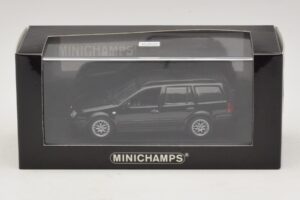 Volkswagen Golf Mk4 Variant Sport Highline BBS Edition Schwarz Ersatzkarton Minichamps 1:43 GOLF008-R1 Metall — Bild 5 von 5