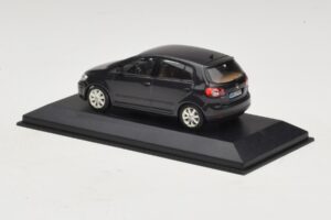 Volkswagen Golf Plus Mk5 Schwarz Minichamps 1:43 GOLF007 Metall — Bild 3 von 5