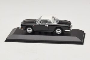 Volkswagen Karmann Ghia Schwarz mit weißem Dach Minichamps 1:43 430050224 Metall