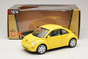Volkswagen New Beetle A4 Gelb Bburago 1:18 3302 Metall — Bild 8 von 8