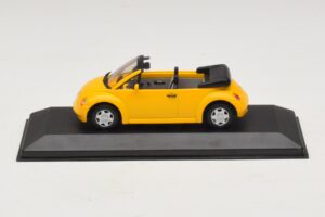 Volkswagen New Beetle Cabriolet Gelb Minichamps 1:43 BEETLE002 Metall