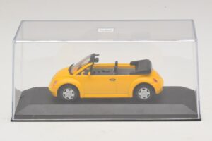 Volkswagen New Beetle Cabriolet Gelb Minichamps 1:43 BEETLE002 Metall — Bild 4 von 5