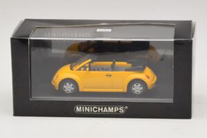 Volkswagen New Beetle Cabriolet Gelb Minichamps 1:43 BEETLE002 Metall — Bild 5 von 5