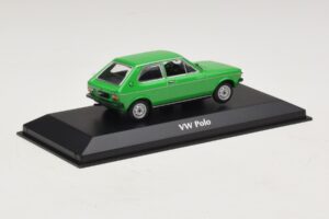Volkswagen Polo Mk1 Grün Maxichamps 1:43 940050501 Metall — Bild 2 von 5
