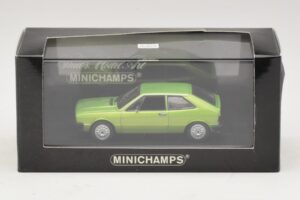 Volkswagen Scirocco Mk1 Grün Metallic Ersatzkarton Maxichamps 1:43 940050420-R1 Metall — Bild 5 von 5