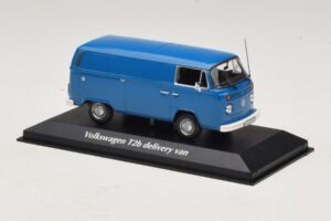 Volkswagen T2b Lieferwagen Blau Maxichamps 1:43 940053061 Metall — Bild 3 von 5