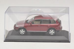 Volkswagen Touareg 7L Rot Minichamps 1:43 TOUAREG003 Metall — Bild 4 von 5