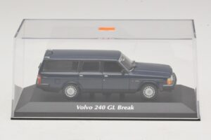 Volvo 240 GL Kombi Dunkelblau Maxichamps 1:43 940171412 Metall — Bild 4 von 5