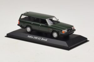 Volvo 240 GL Kombi Dunkelgrün Maxichamps 1:43 940171411 Metall — Bild 3 von 5