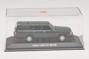Volvo 240 GL Kombi Dunkelgrün Maxichamps 1:43 940171411 Metall — Bild 4 von 5
