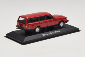 Volvo 240 GL Kombi Rot Maxichamps 1:43 940171410 Metall — Bild 2 von 5
