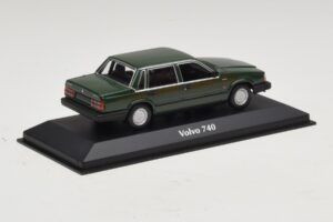 Volvo 740 Dunkelgrün Maxichamps 1:43 940171700 Metall — Bild 2 von 5